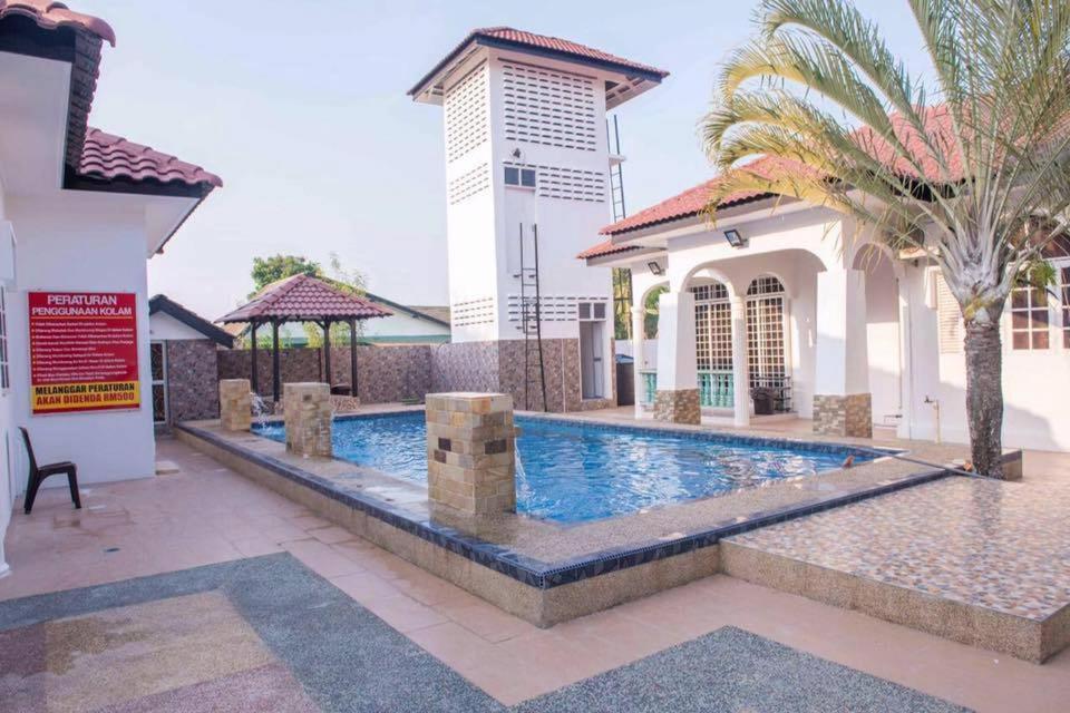 Wan Danisha Villa Inn Kota Bharu Extérieur photo
