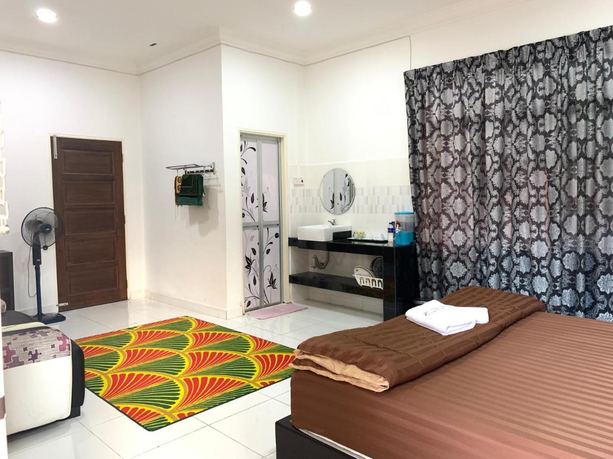 Wan Danisha Villa Inn Kota Bharu Extérieur photo