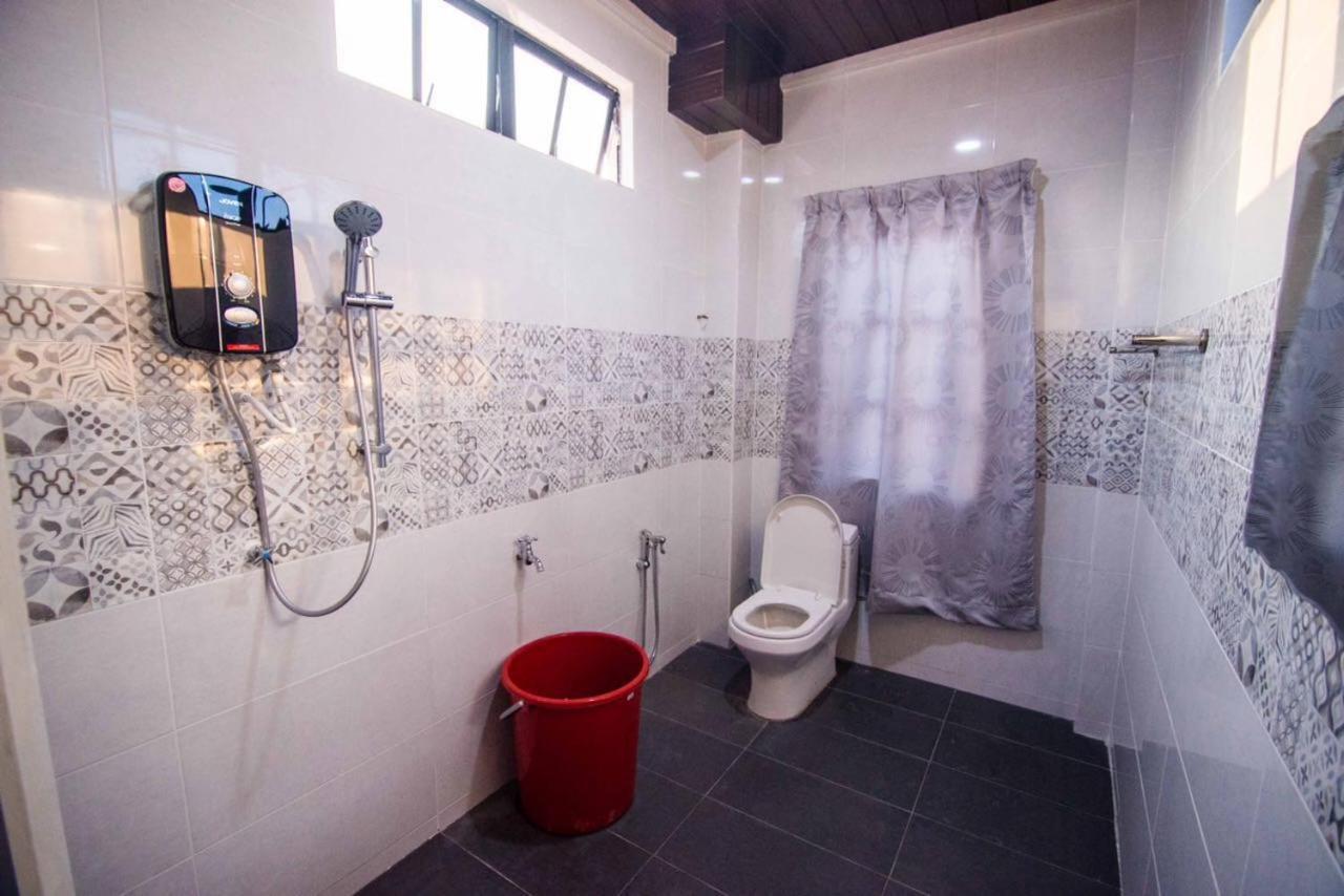 Wan Danisha Villa Inn Kota Bharu Extérieur photo